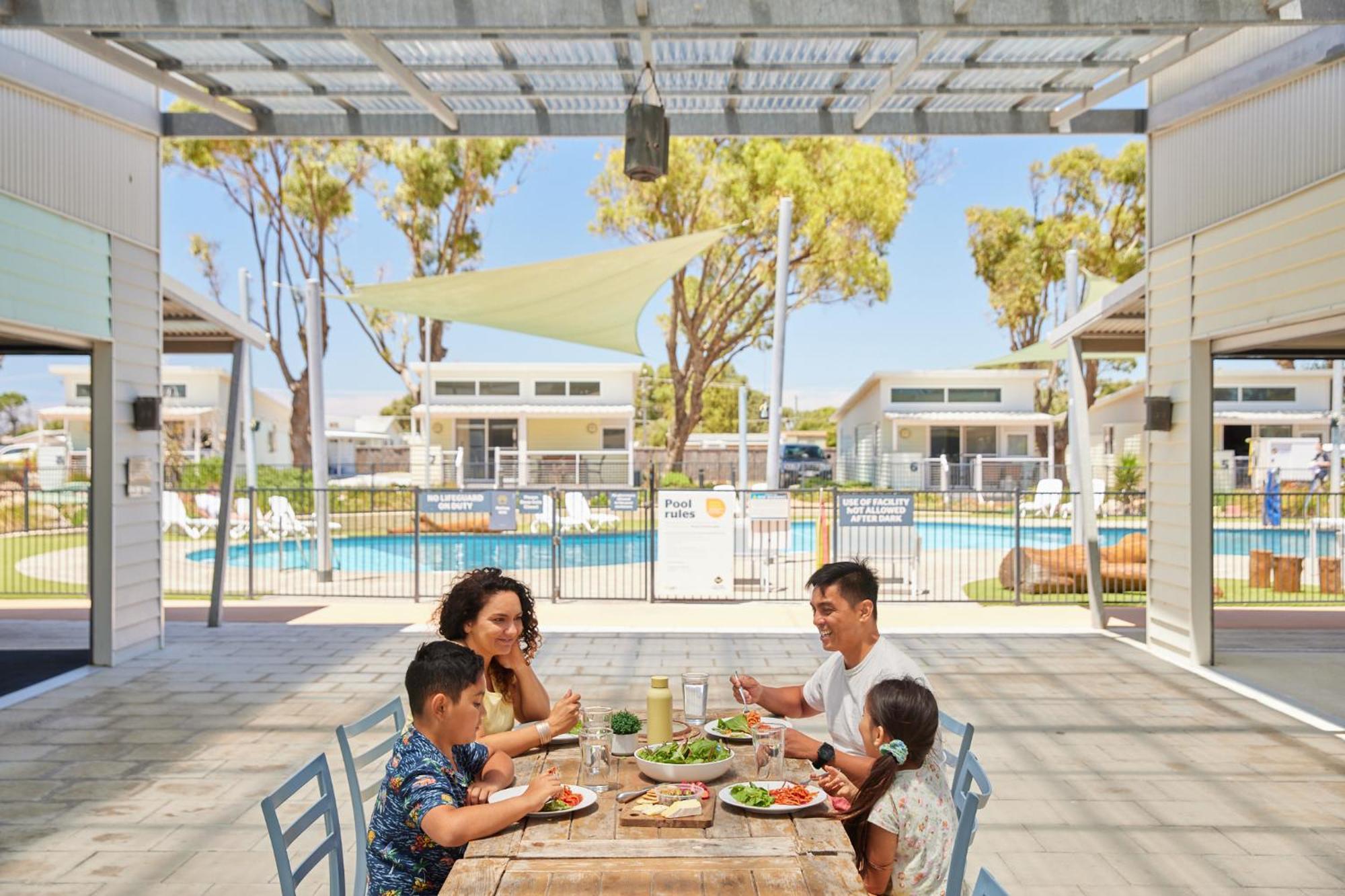 Rac Cervantes Holiday Park Экстерьер фото